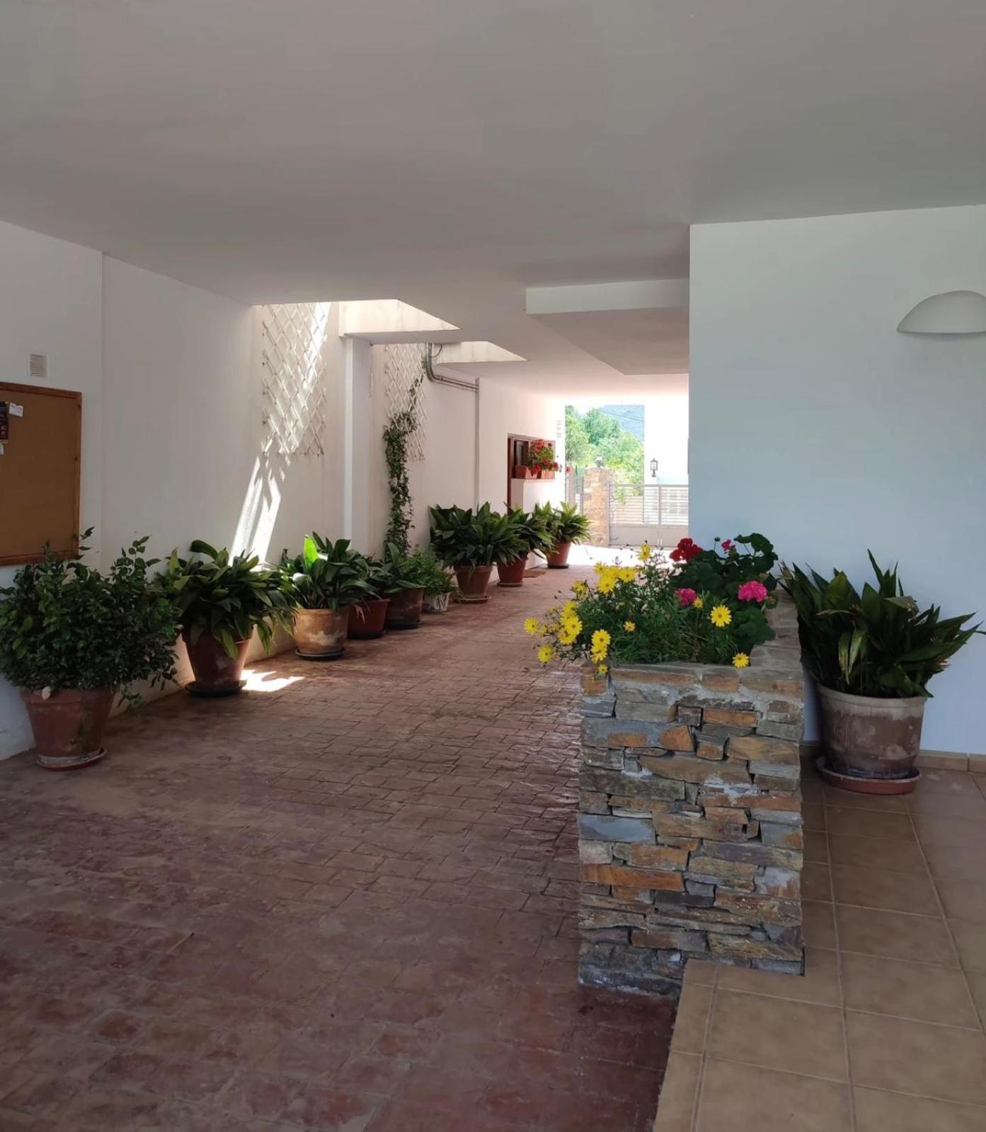 El Domingo En El Valle Fondón エクステリア 写真